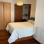 Piso Centrico De Dos Habitaciones Con Terraza Y Balcon En Santander
